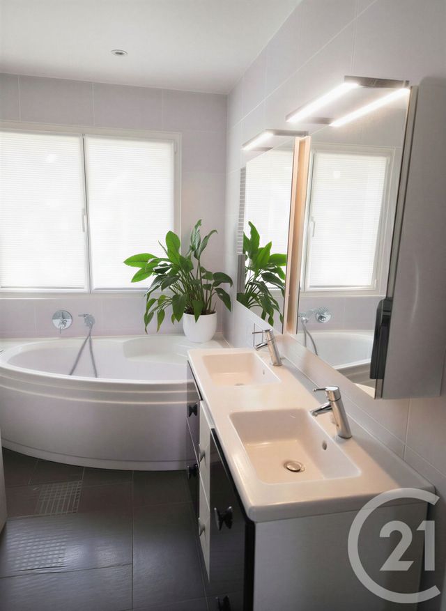 Maison &agrave; vendre - 7 pi&egrave;ces - 203,65 m2 - Valbonne - 06 - PROVENCE-ALPES-COTE-D-AZUR