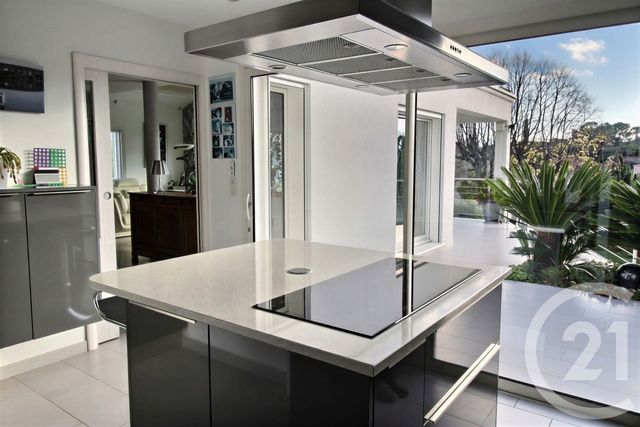 Maison &agrave; vendre - 7 pi&egrave;ces - 203,65 m2 - Valbonne - 06 - PROVENCE-ALPES-COTE-D-AZUR