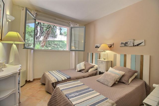 Maison à vendre - 7 pièces - 227 m2 - Valbonne - 06 - PROVENCE-ALPES-COTE-D-AZUR