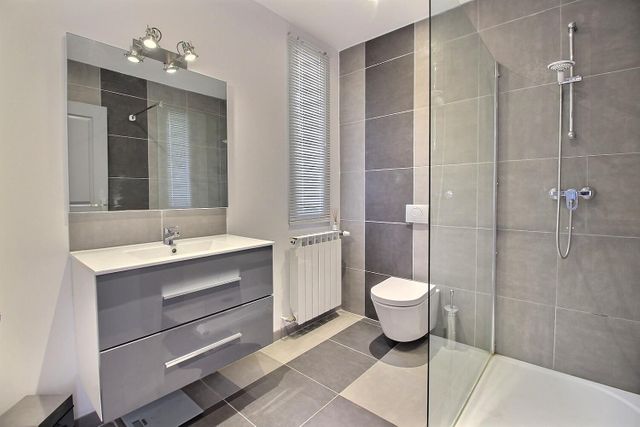 Maison à vendre - 7 pièces - 227 m2 - Valbonne - 06 - PROVENCE-ALPES-COTE-D-AZUR