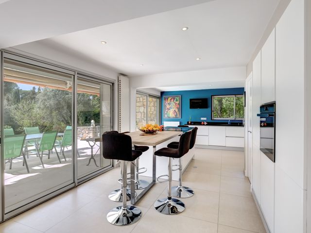 Maison &agrave; vendre - 5 pi&egrave;ces - 210 m2 - Valbonne - 06 - PROVENCE-ALPES-COTE-D-AZUR