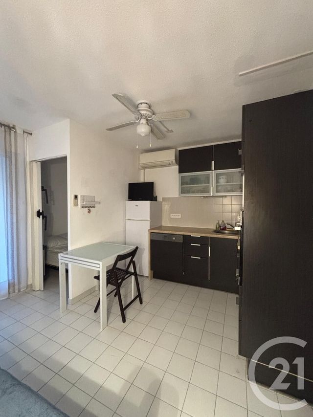 Appartement Studio cabine &agrave; louer - 2 pi&egrave;ces - 23,61 m2 - La Grande Motte - 34 - LANGUEDOC-ROUSSILLON
