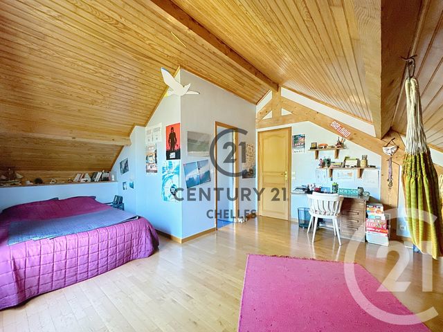 Maison à vendre - 9 pièces - 175 m2 - Chelles - 77 - ILE-DE-FRANCE