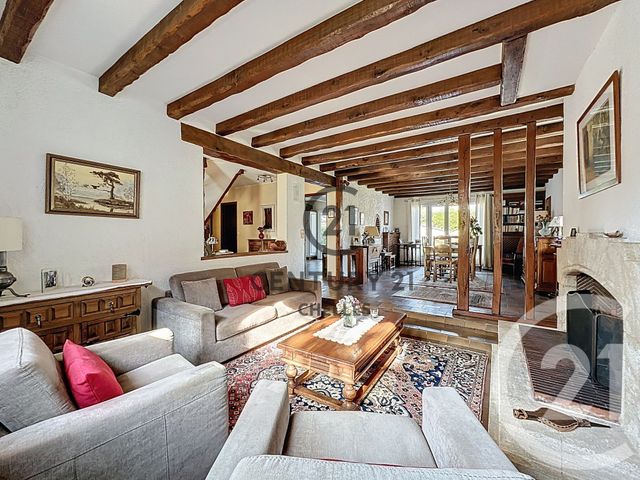 Maison &agrave; vendre - 7 pi&egrave;ces - 158 m2 - Chelles - 77 - ILE-DE-FRANCE