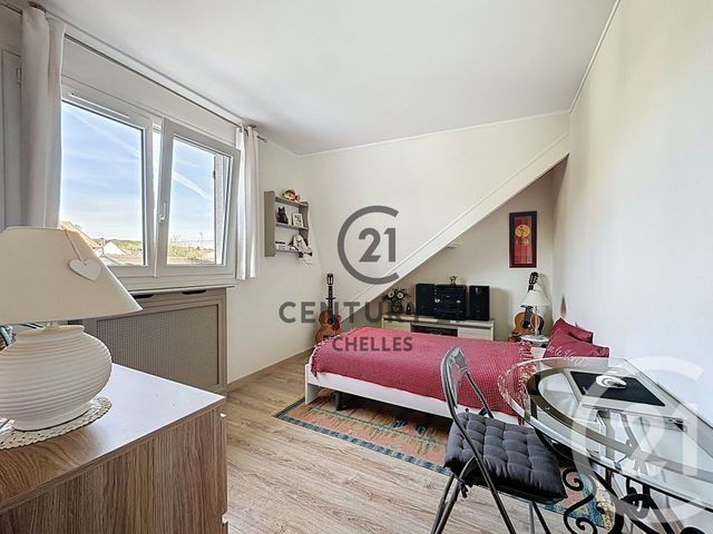 Maison &agrave; vendre - 7 pi&egrave;ces - 158 m2 - Chelles - 77 - ILE-DE-FRANCE