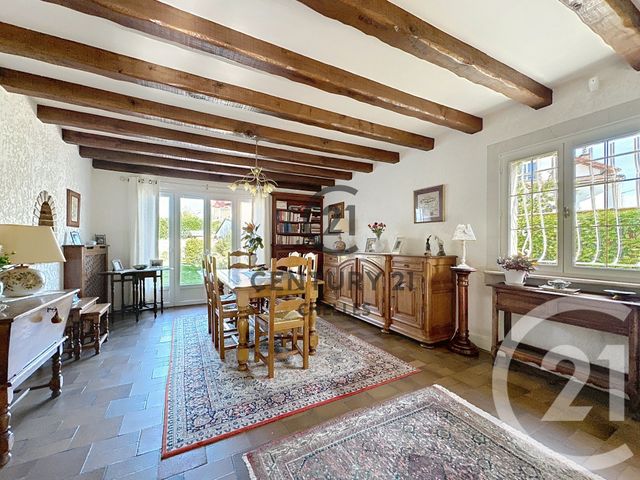 Maison &agrave; vendre - 7 pi&egrave;ces - 158 m2 - Chelles - 77 - ILE-DE-FRANCE