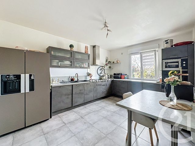 Maison &agrave; vendre - 7 pi&egrave;ces - 140 m2 - Vaires Sur Marne - 77 - ILE-DE-FRANCE