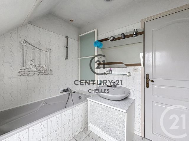 Maison &agrave; vendre - 6 pi&egrave;ces - 114,94 m2 - Chelles - 77 - ILE-DE-FRANCE