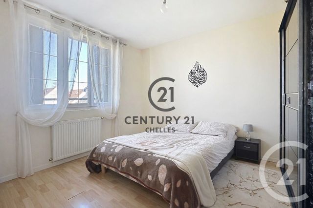 Maison &agrave; vendre - 7 pi&egrave;ces - 137,77 m2 - Chelles - 77 - ILE-DE-FRANCE
