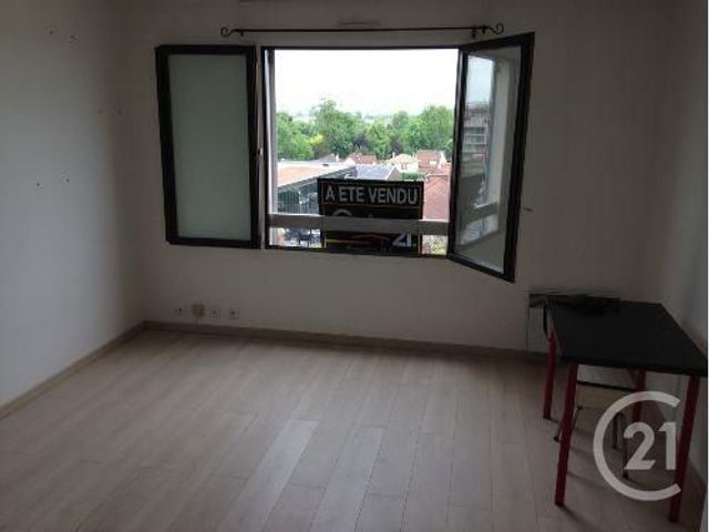 Appartement F1 &agrave; louer - 1 pi&egrave;ce - 26 m2 - Chelles - 77 - ILE-DE-FRANCE