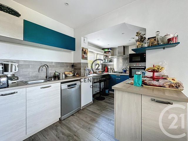 Maison &agrave; vendre - 9 pi&egrave;ces - 175 m2 - Chelles - 77 - ILE-DE-FRANCE