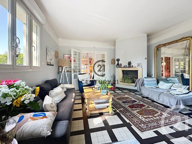 Maison &agrave; vendre - 9 pi&egrave;ces - 175 m2 - Chelles - 77 - ILE-DE-FRANCE