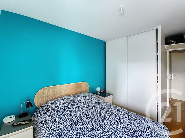 Appartement F4 à vendre - 4 pièces - 75,91 m2 - St Denis - 93 - ILE-DE-FRANCE