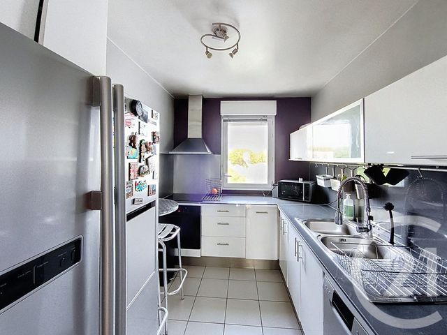 Appartement F4 à vendre - 4 pièces - 75,91 m2 - St Denis - 93 - ILE-DE-FRANCE