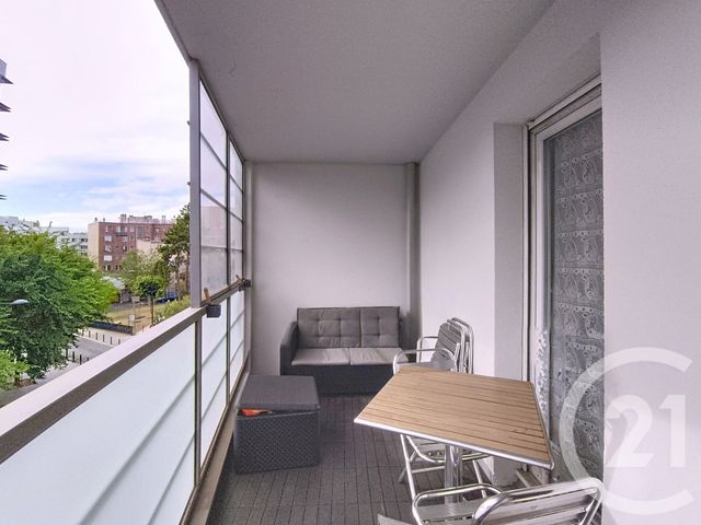 Appartement F4 à vendre - 4 pièces - 75,91 m2 - St Denis - 93 - ILE-DE-FRANCE