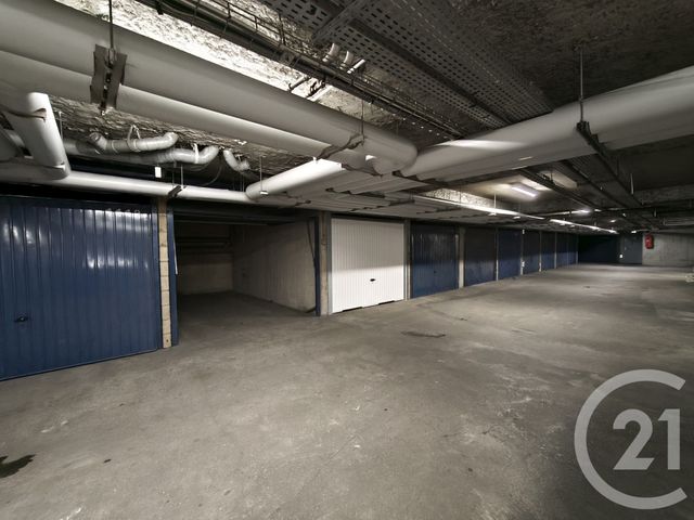 Parking à louer - 12 m2 - St Denis - 93 - ILE-DE-FRANCE