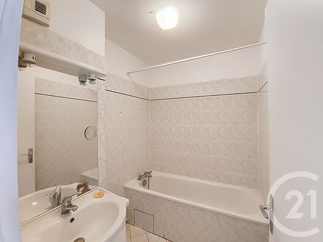 Appartement F1 &agrave; louer - 1 pi&egrave;ce - 32,03 m2 - St Denis - 93 - ILE-DE-FRANCE