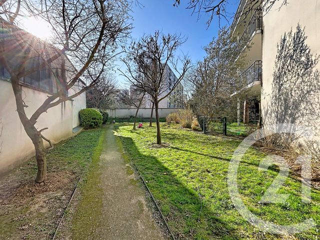 Appartement F3 &agrave; vendre - 3 pi&egrave;ces - 60,87 m2 - St Denis - 93 - ILE-DE-FRANCE