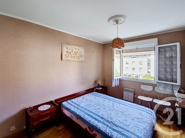 Appartement F5 &agrave; vendre - 4 pi&egrave;ces - 100,50 m2 - St Denis - 93 - ILE-DE-FRANCE