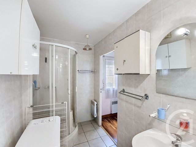Appartement F5 &agrave; vendre - 4 pi&egrave;ces - 100,50 m2 - St Denis - 93 - ILE-DE-FRANCE