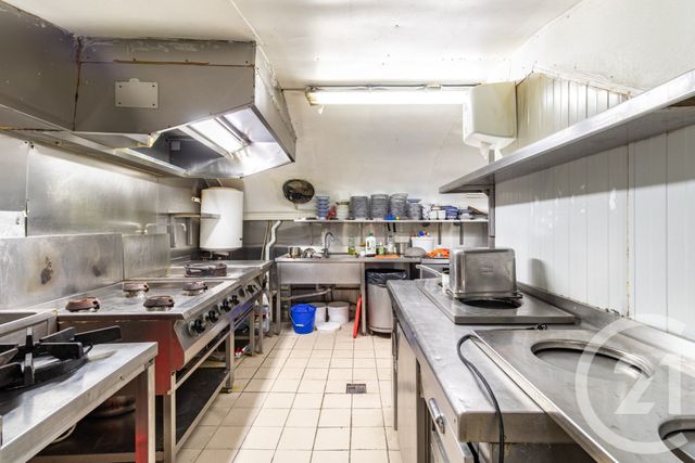 Appartement Local à vendre - 2 pièces - 56,36 m2 - Paris - 75017 - ILE-DE-FRANCE