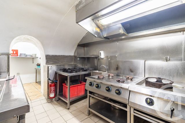 Appartement Local à vendre - 2 pièces - 56,36 m2 - Paris - 75017 - ILE-DE-FRANCE