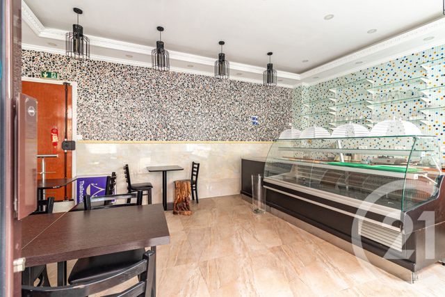 Appartement Local à vendre - 2 pièces - 56,36 m2 - Paris - 75017 - ILE-DE-FRANCE