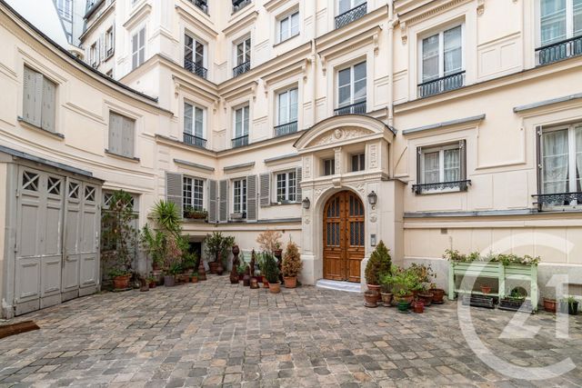 Appartement Local à vendre - 2 pièces - 56,36 m2 - Paris - 75017 - ILE-DE-FRANCE