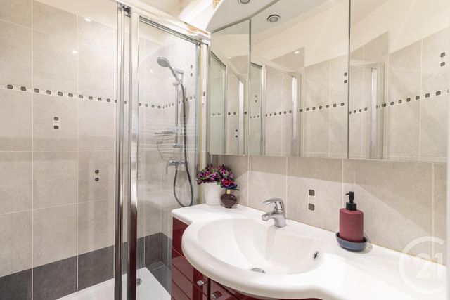 Appartement F2 à vendre - 2 pièces - 31,46 m2 - Paris - 75008 - ILE-DE-FRANCE