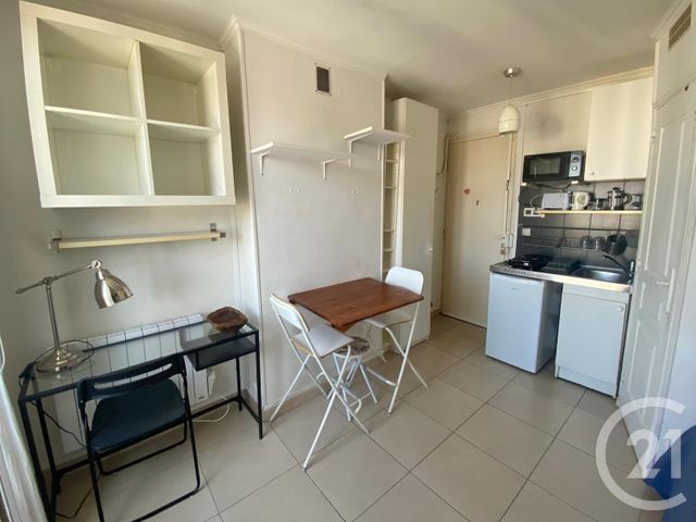 Appartement Studio &agrave; vendre - 1 pi&egrave;ce - 11,77 m2 - Paris - 75018 - ILE-DE-FRANCE