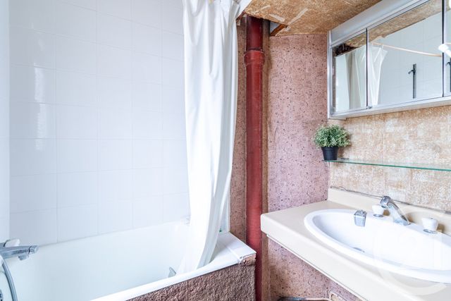 Appartement F3 &agrave; vendre - 3 pi&egrave;ces - 48,60 m2 - Paris - 75017 - ILE-DE-FRANCE