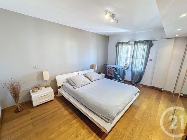 Appartement Duplex &agrave; vendre - 7 pi&egrave;ces - 211,88 m2 - Ales - 30 - LANGUEDOC-ROUSSILLON