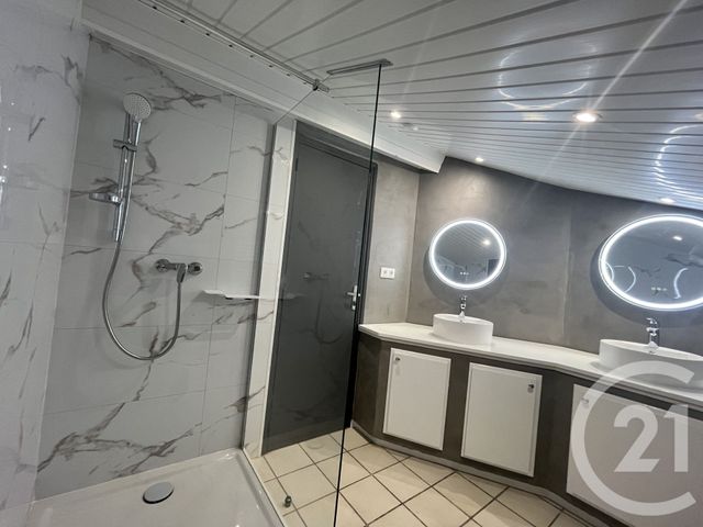 Appartement F3 bis à louer - 3 pièces - 80 m2 - Ales - 30 - LANGUEDOC-ROUSSILLON