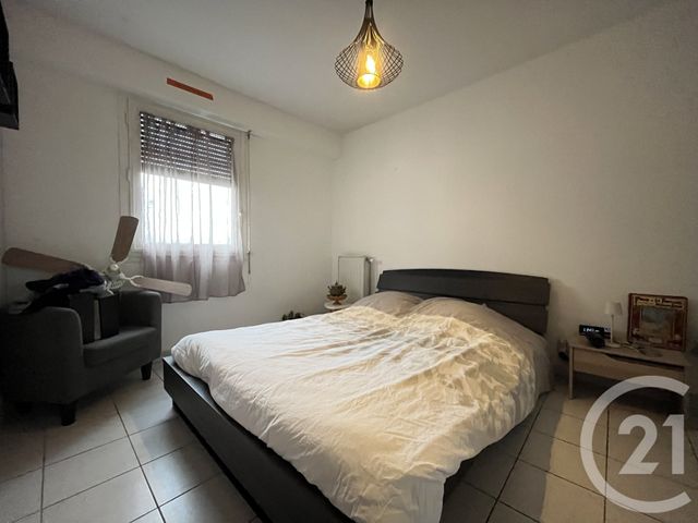 Appartement T3 &agrave; louer - 3 pi&egrave;ces - 65 m2 - Ales - 30 - LANGUEDOC-ROUSSILLON