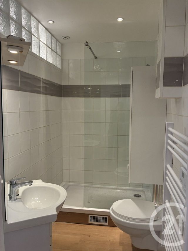 Appartement F2 &agrave; louer - 2 pi&egrave;ces - 42 m2 - Ales - 30 - LANGUEDOC-ROUSSILLON