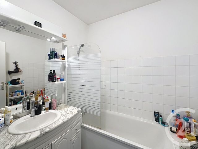 Appartement T3 à vendre - 3 pièces - 63,90 m2 - St Christol Les Ales - 30 - LANGUEDOC-ROUSSILLON