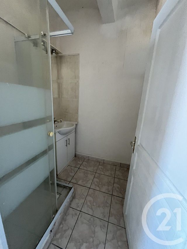 Appartement F1 bis &agrave; louer - 2 pi&egrave;ces - 31,73 m2 - Ales - 30 - LANGUEDOC-ROUSSILLON