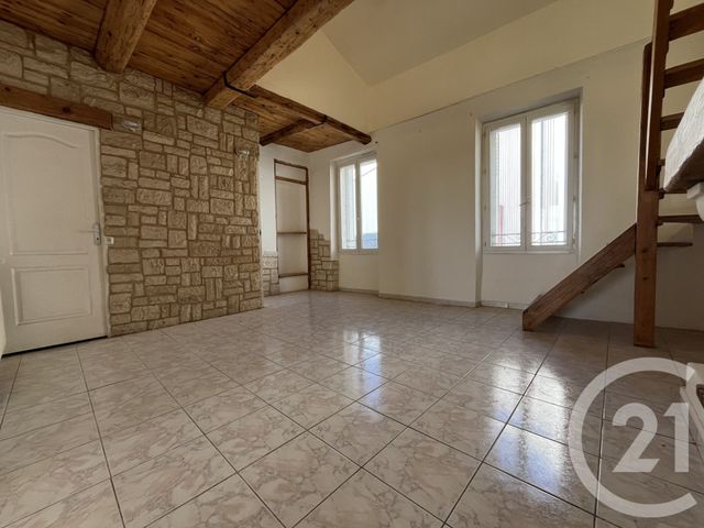 Appartement Duplex &agrave; louer - 3 pi&egrave;ces - 65,47 m2 - Ales - 30 - LANGUEDOC-ROUSSILLON