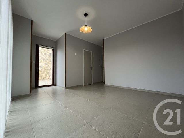 Maison &agrave; louer - 4 pi&egrave;ces - 130 m2 - Cassagnoles - 30 - LANGUEDOC-ROUSSILLON