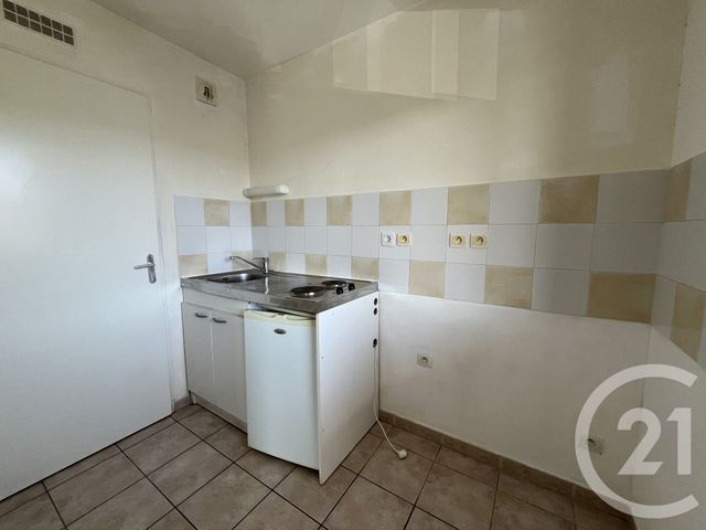 Appartement F2 à louer - 2 pièces - 52,70 m2 - Ales - 30 - LANGUEDOC-ROUSSILLON