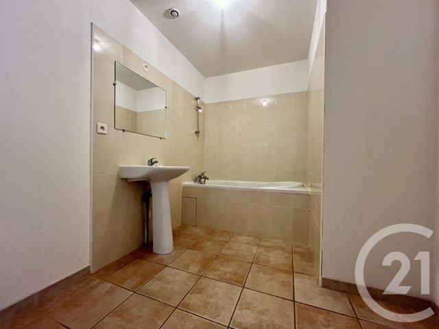 Maison &agrave; louer - 4 pi&egrave;ces - 100 m2 - Ales - 30 - LANGUEDOC-ROUSSILLON
