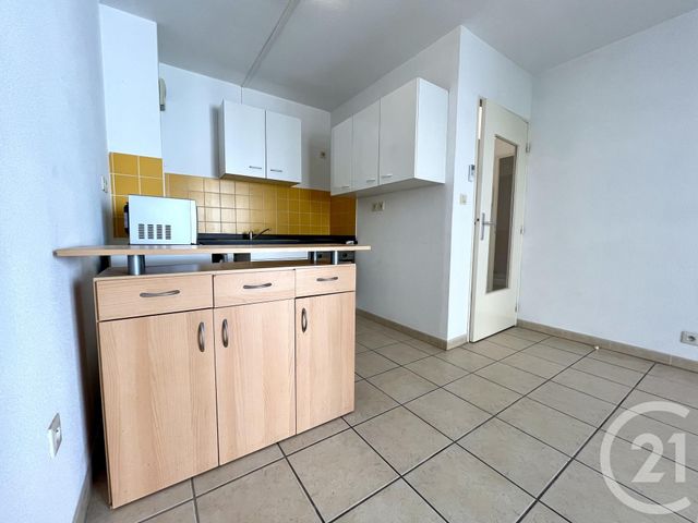 Appartement T2 à louer - 2 pièces - 33 m2 - Ales - 30 - LANGUEDOC-ROUSSILLON