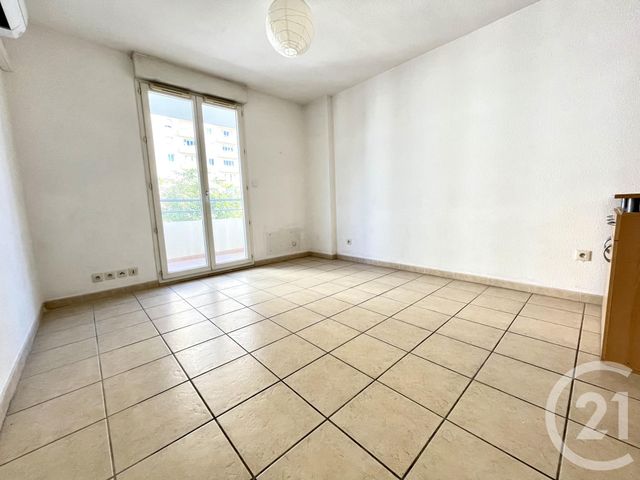 Appartement T2 à louer - 2 pièces - 33 m2 - Ales - 30 - LANGUEDOC-ROUSSILLON