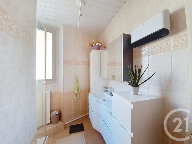 Appartement F4 à vendre - 6 pièces - 134,25 m2 - Ales - 30 - LANGUEDOC-ROUSSILLON