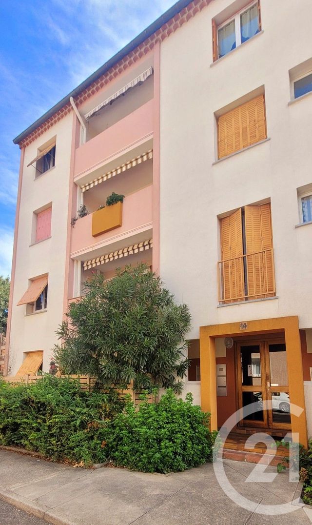 Appartement F3 à louer - 3 pièces - 79,80 m2 - Ales - 30 - LANGUEDOC-ROUSSILLON