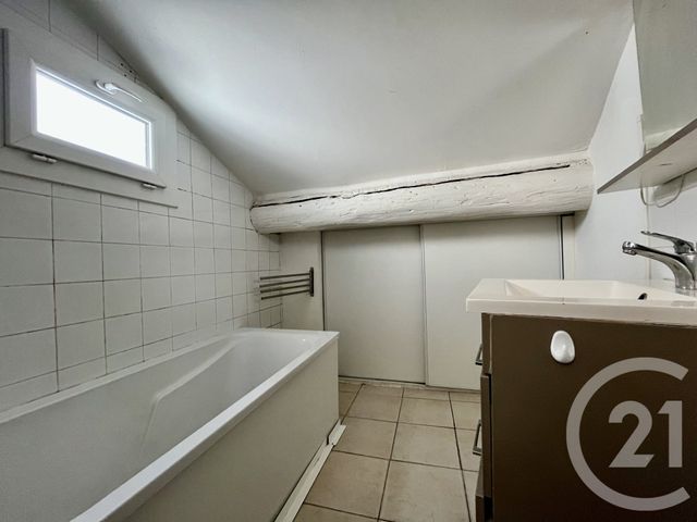 Appartement T2 à louer - 2 pièces - 42,40 m2 - Ales - 30 - LANGUEDOC-ROUSSILLON
