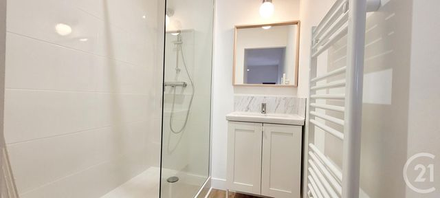 Appartement Studio à louer - 1 pièce - 34,70 m2 - Ales - 30 - LANGUEDOC-ROUSSILLON