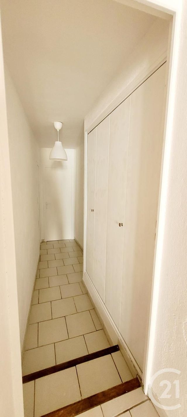Appartement F3 &agrave; louer - 3 pi&egrave;ces - 85 m2 - Ales - 30 - LANGUEDOC-ROUSSILLON