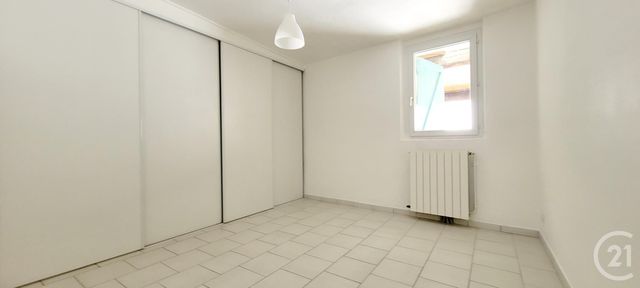Appartement F3 &agrave; louer - 3 pi&egrave;ces - 85 m2 - Ales - 30 - LANGUEDOC-ROUSSILLON