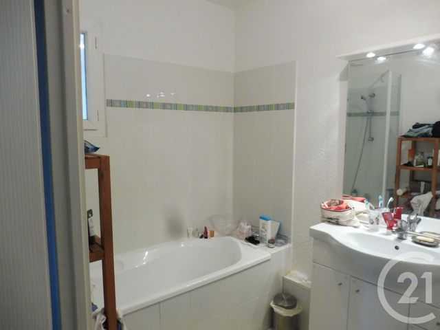 Appartement T3 &agrave; louer - 3 pi&egrave;ces - 58,09 m2 - Ales - 30 - LANGUEDOC-ROUSSILLON